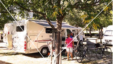 Camping Zaton Peros